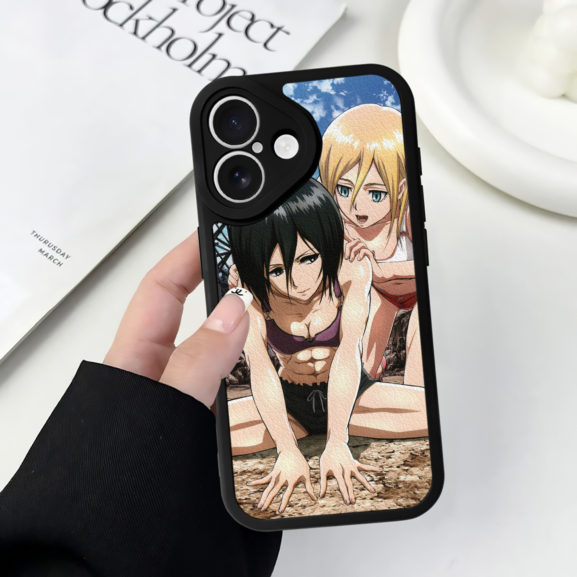 （画像用） 進撃の巨人 Attack on Titan 【iPhone 16シリーズ対応】シリコンスマホケース（レザー調） 材質：シリコン